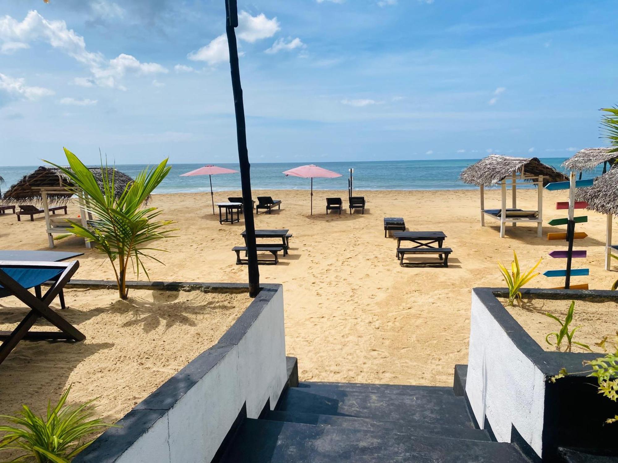 Sea Shine Guest House Хиккадува Экстерьер фото