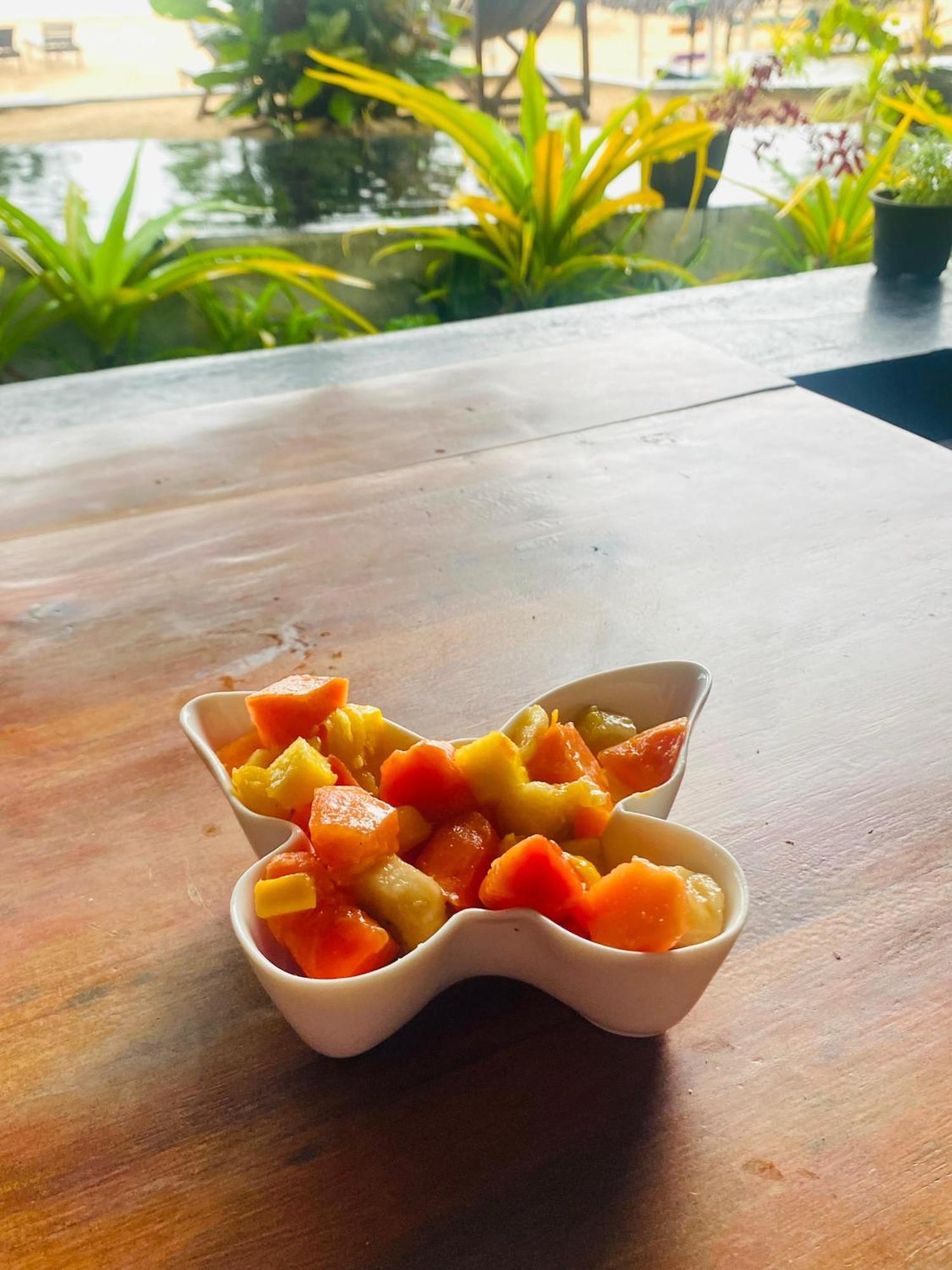 Sea Shine Guest House Хиккадува Экстерьер фото